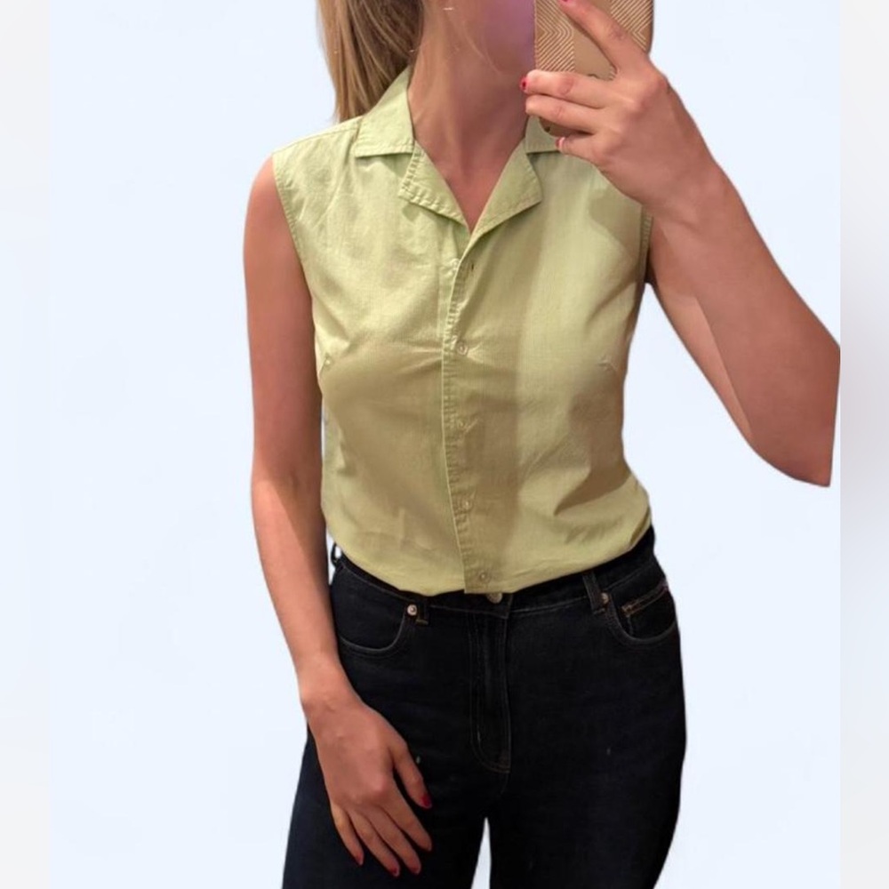 VTG vintage Casual Corner green button down collared sleeveless top